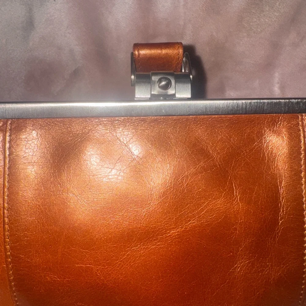 🔥HOBO INTERNATIONAL🔥  Copper Wristlet Clutch (like new,no call outs) - Picture 3 of 5